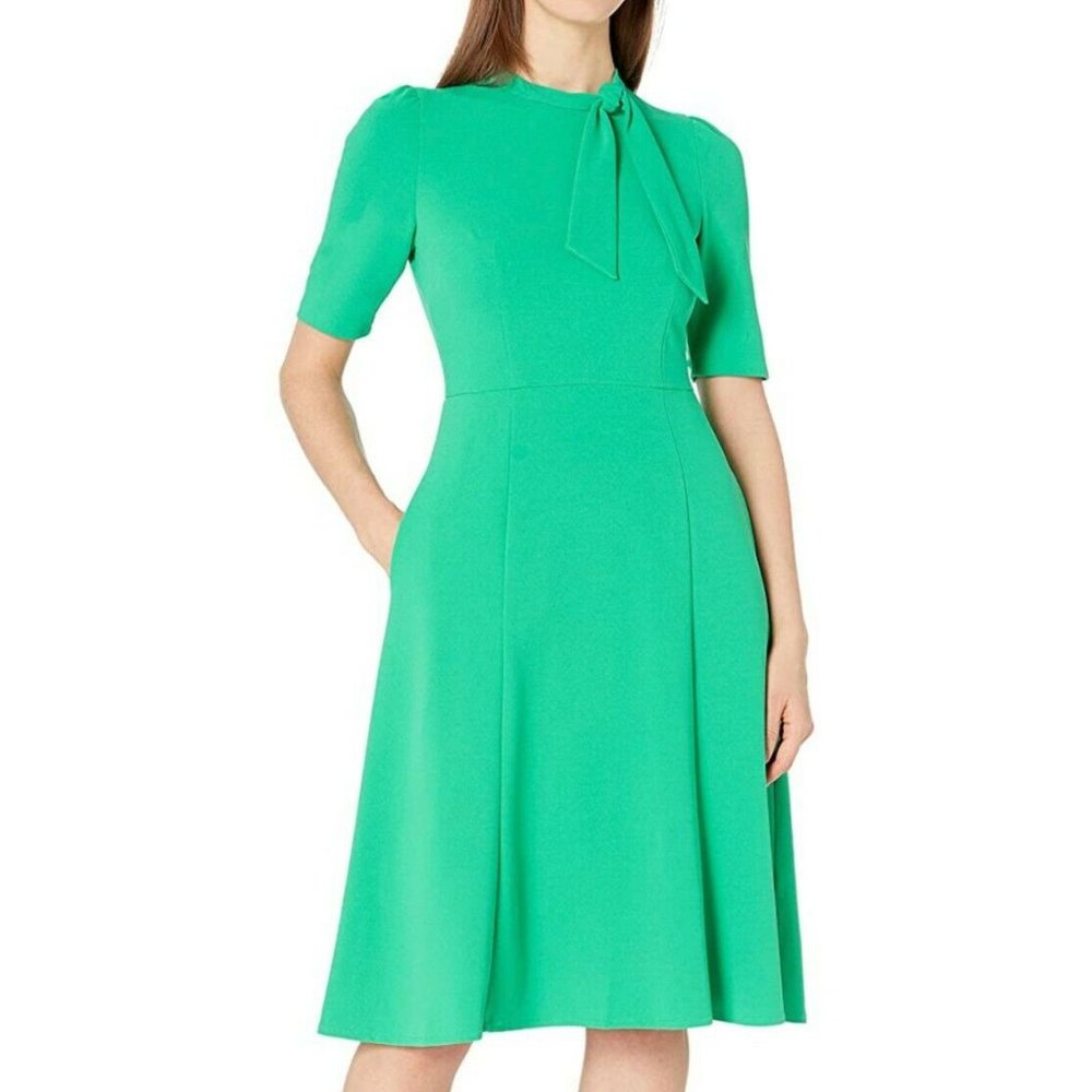 Donna Morgan Women's Short Sleeve Tie-Neck Dress